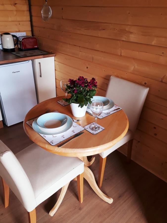 Country Bumpkin - Romantic Couples Stay In Oakhill Cabin Eksteriør billede