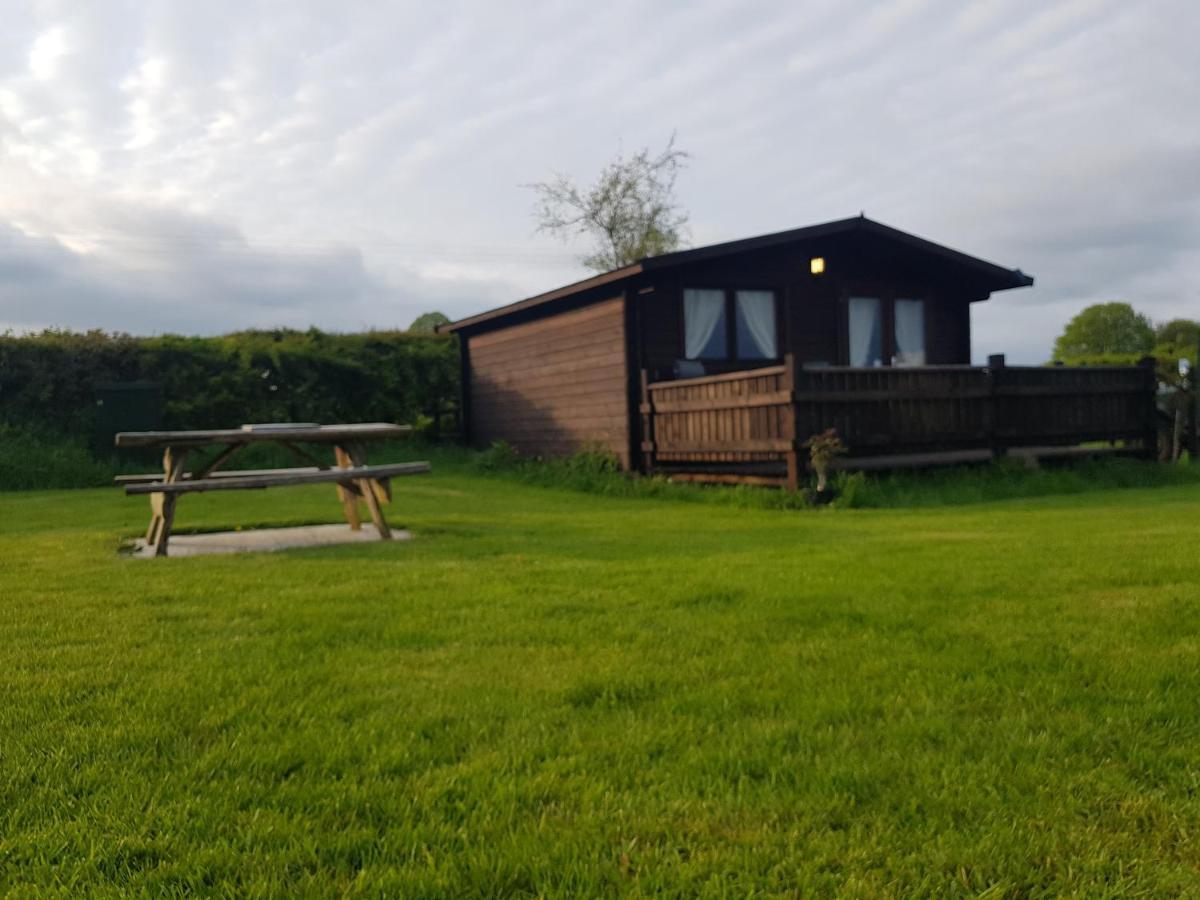 Country Bumpkin - Romantic Couples Stay In Oakhill Cabin Eksteriør billede