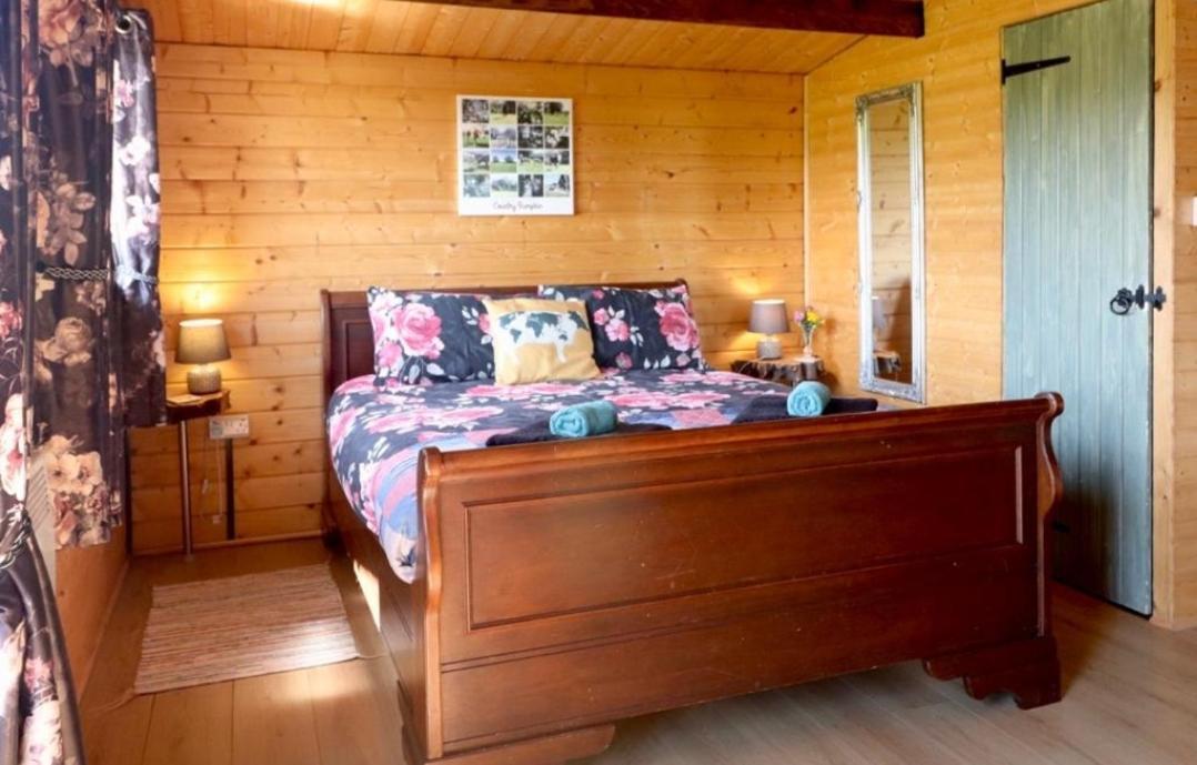 Country Bumpkin - Romantic Couples Stay In Oakhill Cabin Eksteriør billede